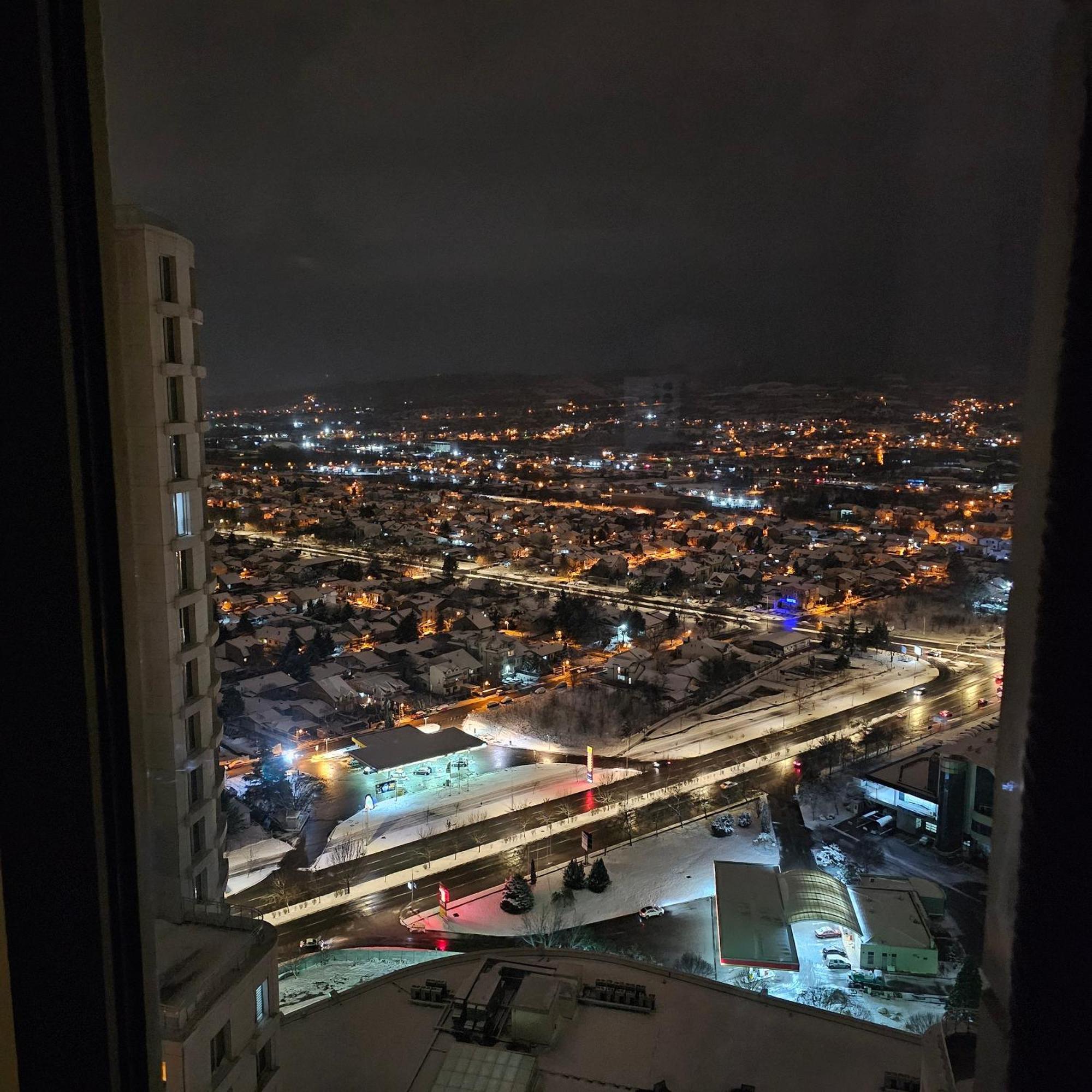 Skopje Sky Oasis Appartement Buitenkant foto